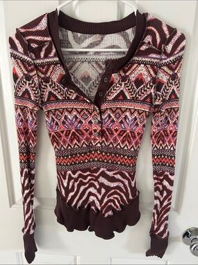 Free People Maroon Patterned Henley Thermal Top